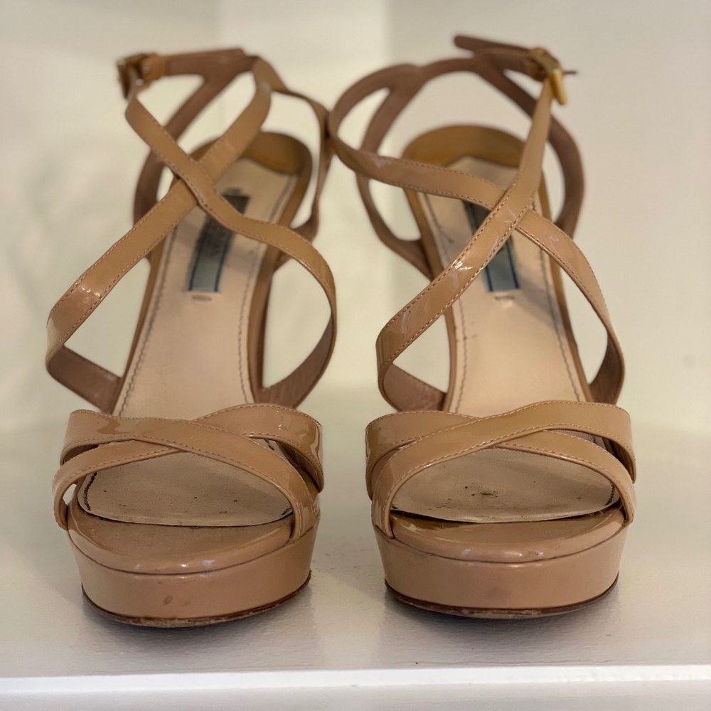 Prada - Nude heels